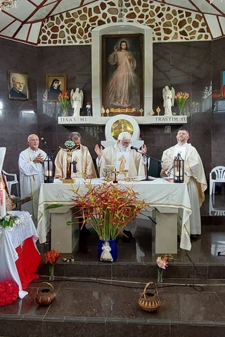 relikwie-bl-ks-jerzego-popieluszki-w-papui-nowej-gwinei.jpg